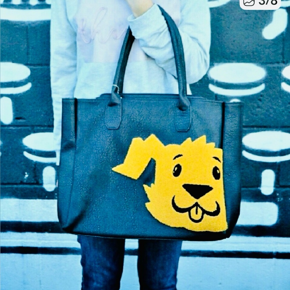 Stylish Navy Tote with Golden Dog Design - Picture 3 of 9